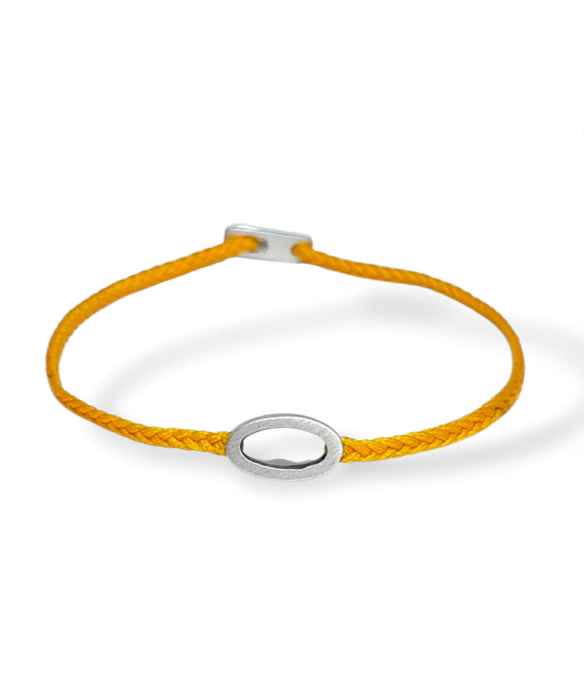 Elegant Silver Handmade Bracelet with Geometric Oval
